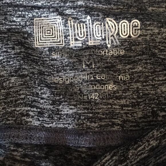 LuLaRoe Jade Athletic Capri Leggings Size M - Picture 5 of 10